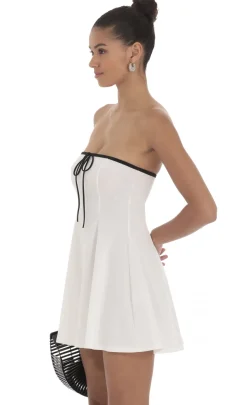 LUCY IN THE SKY Mini Dresses^Black Trim Fit And Flare Dress In White