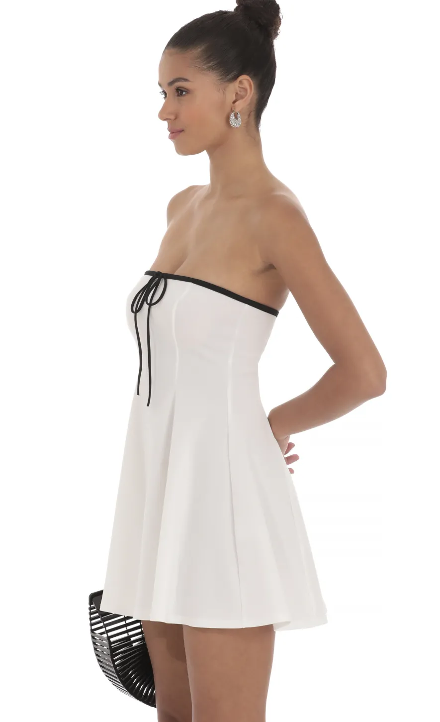 LUCY IN THE SKY Mini Dresses^Black Trim Fit And Flare Dress In White
