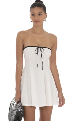 LUCY IN THE SKY Mini Dresses^Black Trim Fit And Flare Dress In White