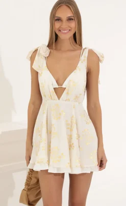 LUCY IN THE SKY Mini Dresses^Chiffon Fit And Flare Dress In Gold Foil