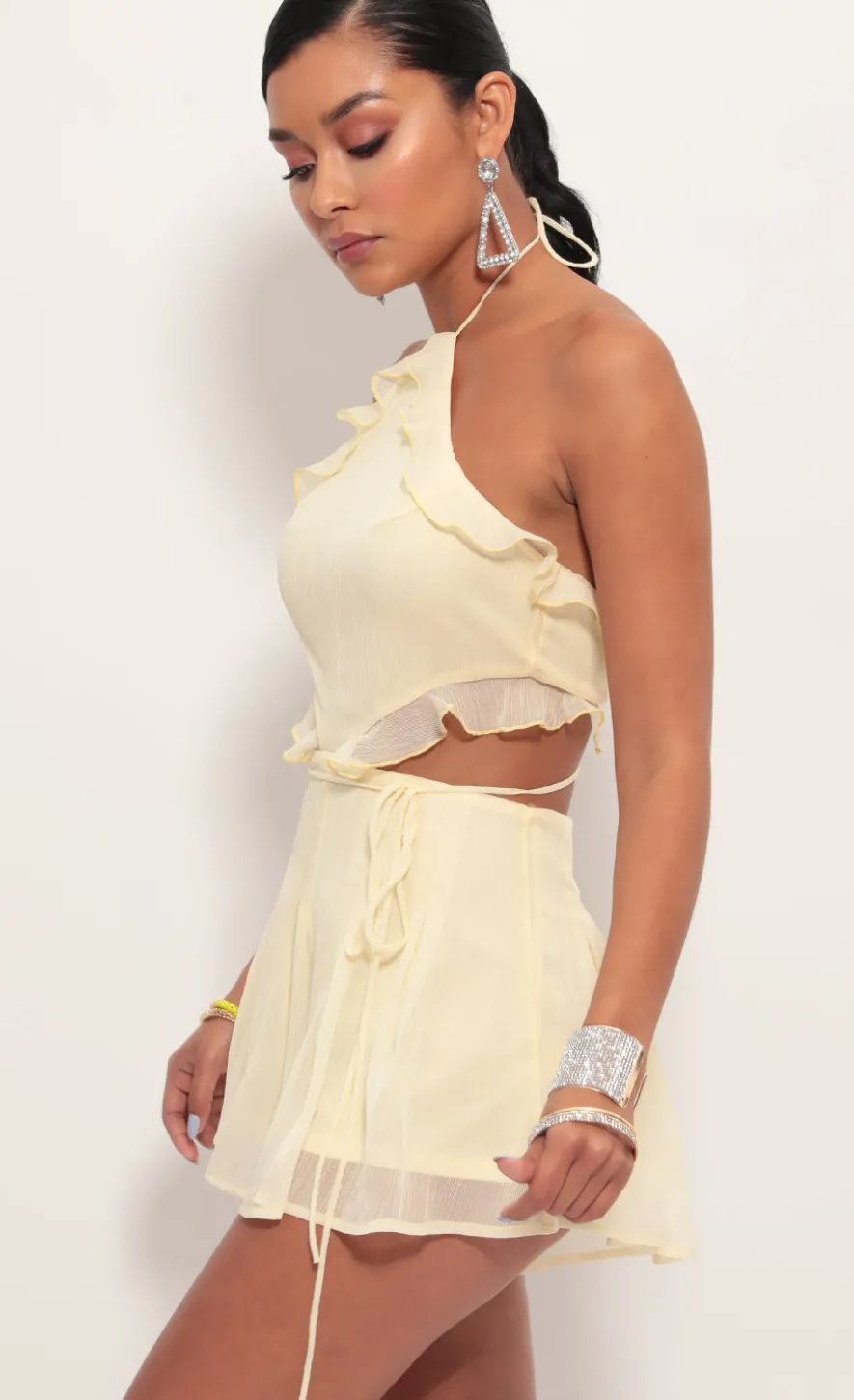 LUCY IN THE SKY Rompers^Cutout Halter Romper In Light Yellow