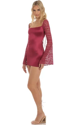 LUCY IN THE SKY Mini Dresses^Embroidered Bell Sleeve Dress In Red