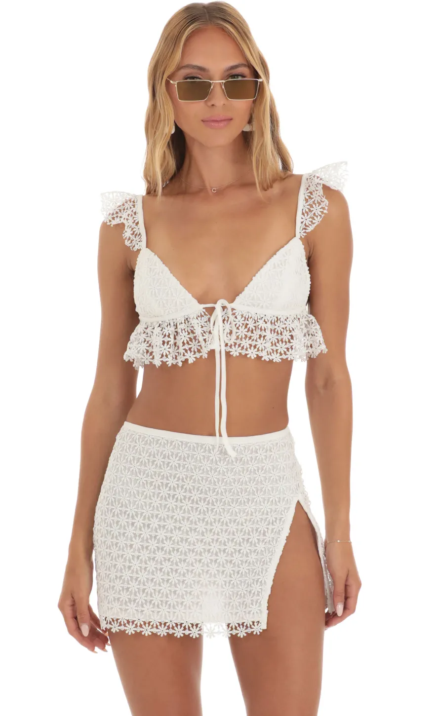 LUCY IN THE SKY Two-Piece Sets|Tops^Embroidered Floral Two Piece Set In White