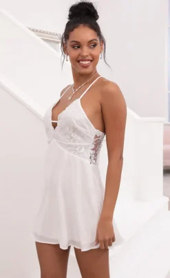 LUCY IN THE SKY Mini Dresses^Floral Lace Dress In White