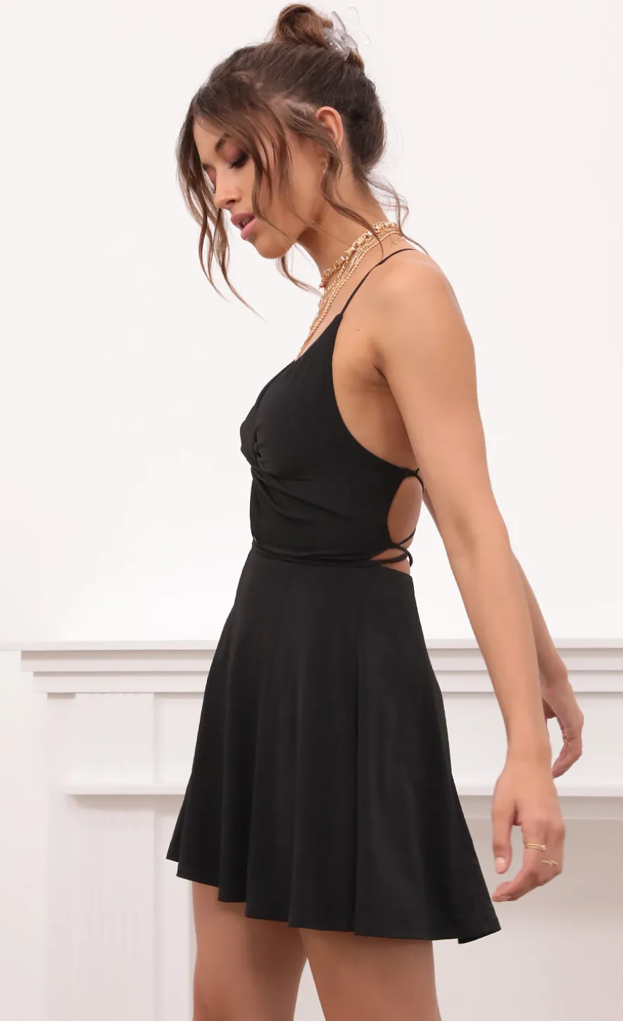 LUCY IN THE SKY Mini Dresses^Front Twist Dress In Black