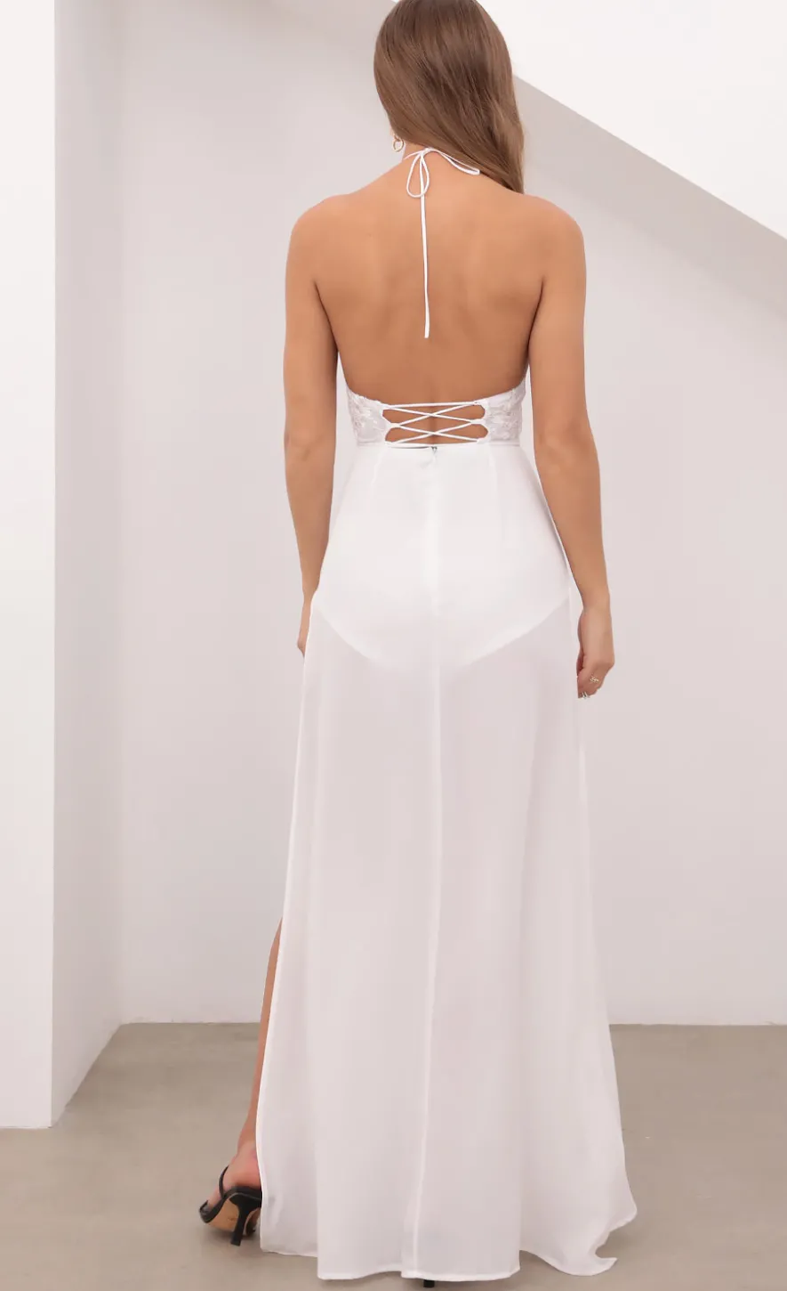 LUCY IN THE SKY Maxi Dresses^Halter Lace Dress In White