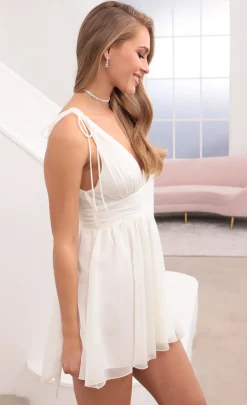 LUCY IN THE SKY Mini Dresses^Ivory Chiffon Dress