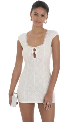 LUCY IN THE SKY Mini Dresses^Lace Double Tie Dress In White