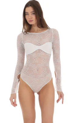 LUCY IN THE SKY Bodysuits^Long Sleeve Lace Bodysuit In White