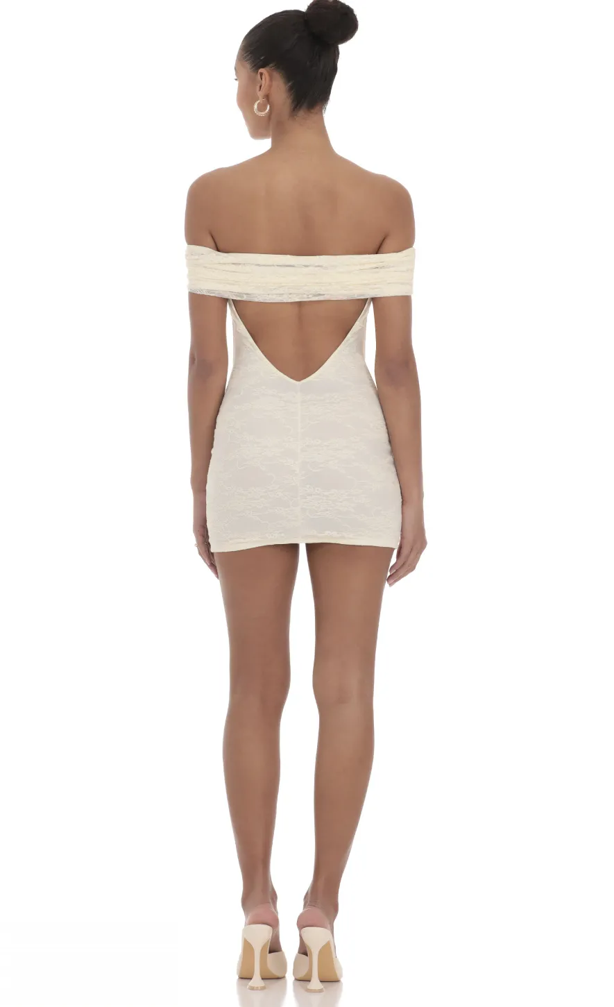 LUCY IN THE SKY Mini Dresses^Off Shoulder Lace Bodycon Dress In Cream