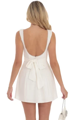 LUCY IN THE SKY Mini Dresses^Pearl Open Back A-line Dress In White
