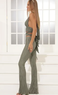 LUCY IN THE SKY Two-Piece Sets|Pants^Pleated Satin Two Piece Pant Set In Green