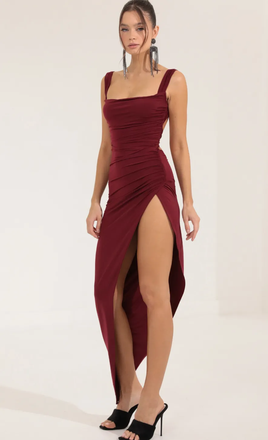 LUCY IN THE SKY Midi Dresses^Ruched Side Slit Maxi Dress In Red