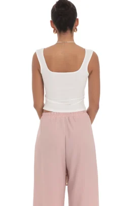 LUCY IN THE SKY Tops^Scoop Tank Top In White