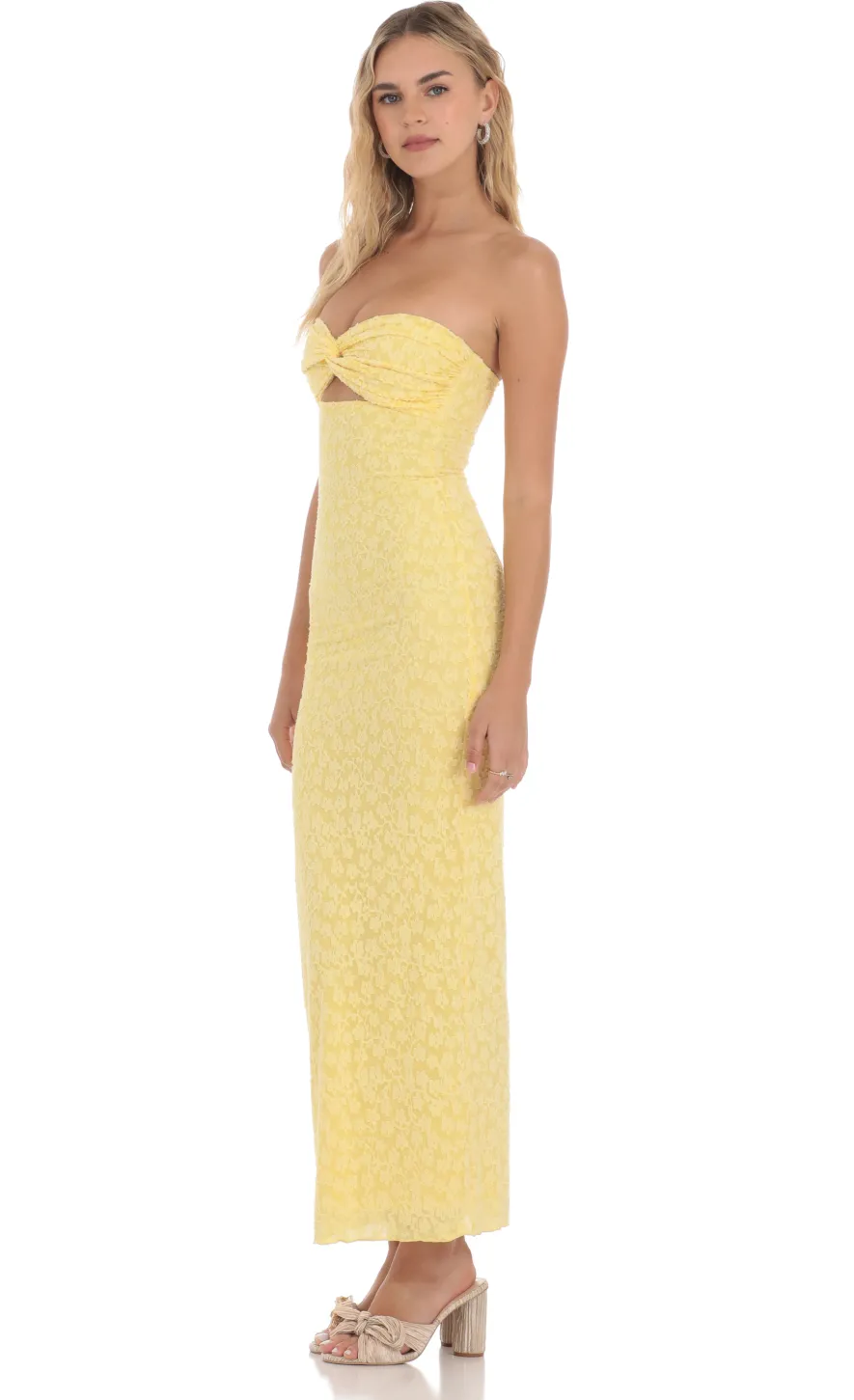LUCY IN THE SKY Maxi Dresses^Strapless Textured Floral Twist Maxi Dress In Yellow